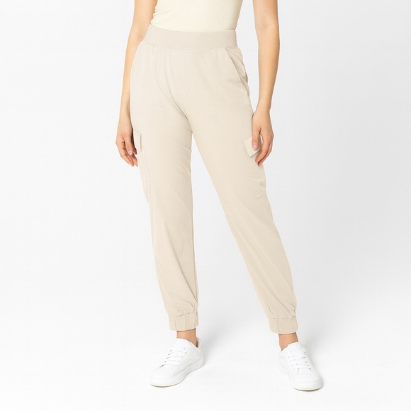 Lisa Rinna Collection Cream Joggers - Picture 1 of 4